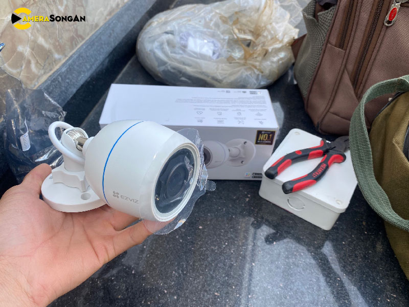 thi-cong-lap-dat-cong-trinh-camera-nha-anh-tan-tai-loc-nga-camerasongan-2