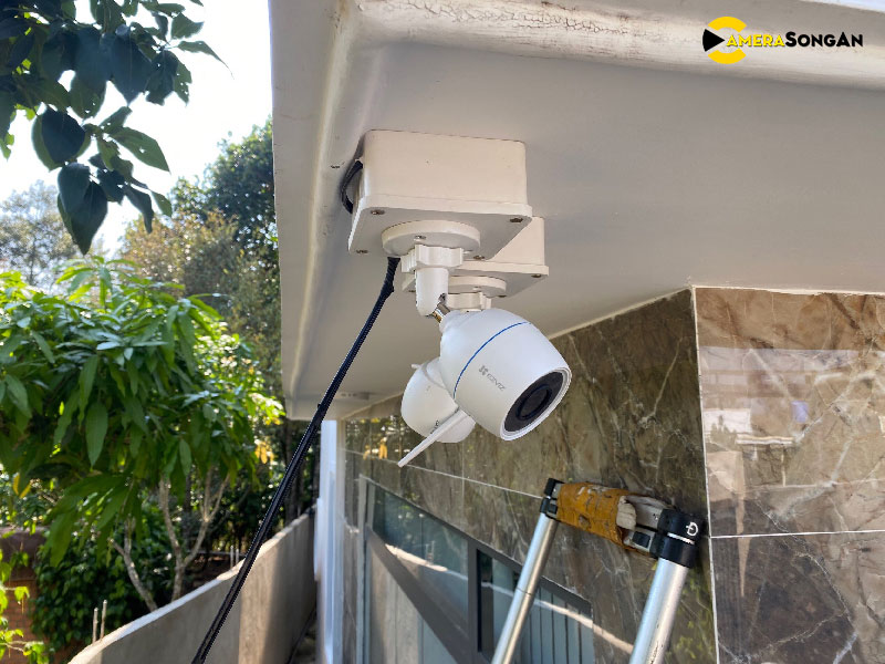 thi-cong-lap-dat-cong-trinh-camera-nha-anh-tan-tai-loc-nga-camerasongan-3